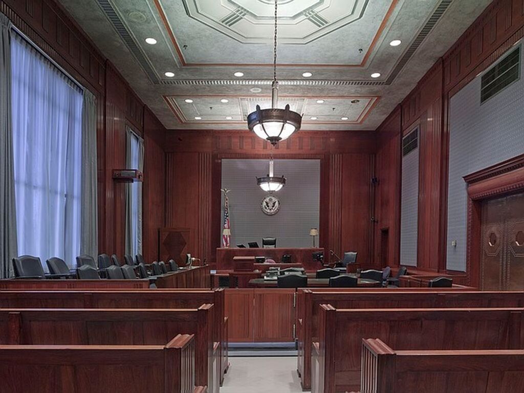 Courtroom 898931 640